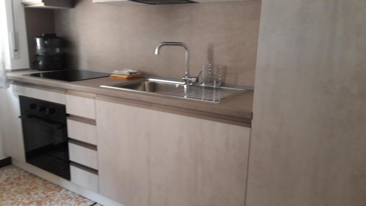 Ferienwohnung A Casa Di Anna Finale Ligure Exterior foto